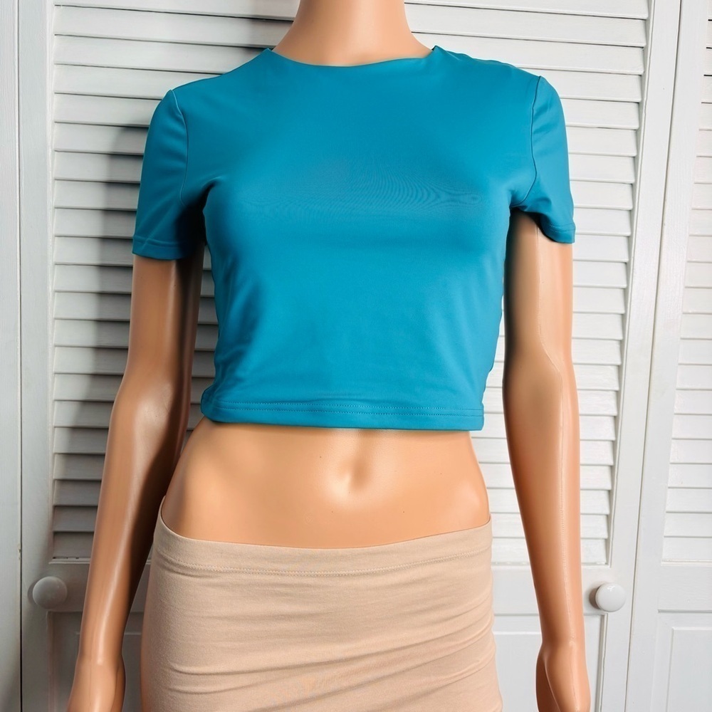 REORIA Crewneck Crop Top Y2K Solid Short Sleeve Basic Shirt Size Small